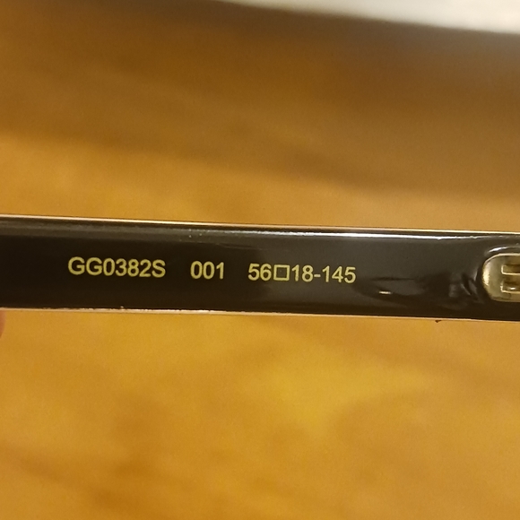 Gucci Sunglasses - Picture 4 of 5